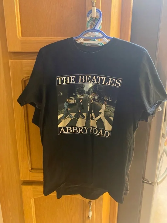 Shirts - Picture 2 of 16